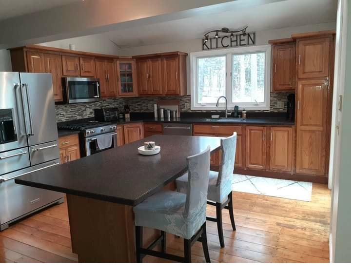 Oak kitchen cabinets before