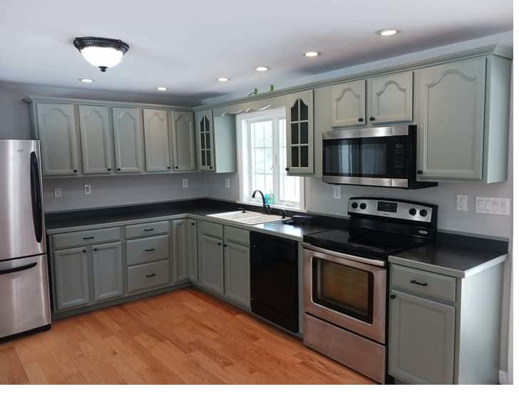 House exterior painting by veteran owned Freedom Painting