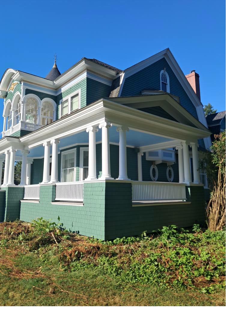 Victorian home full exterior painting project